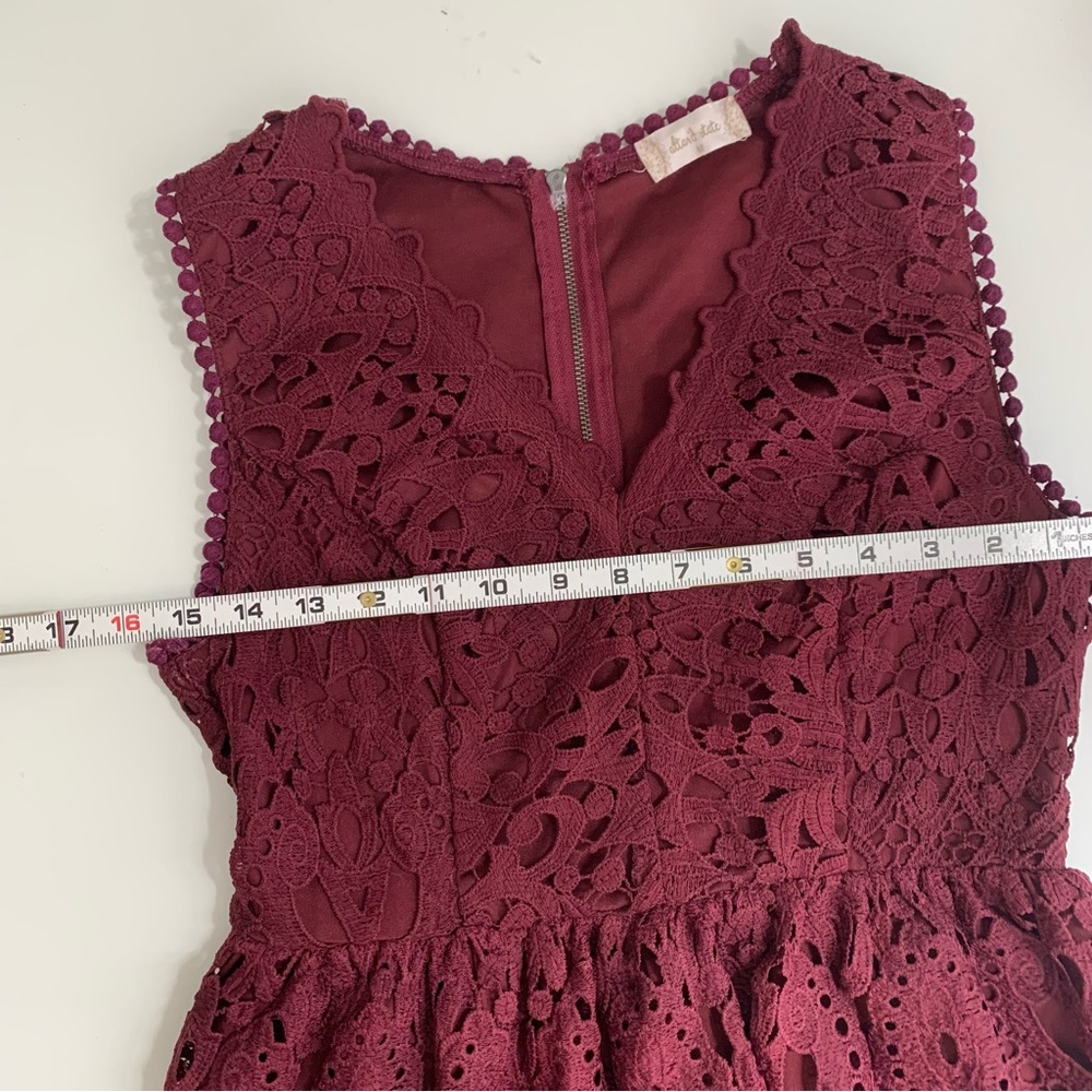 Altard' State Burgundy Eyelet Lace Fit & Flare Dress Size Medium Sleeveless - Picture 5 of 11